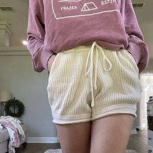 Knit shorts